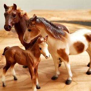 Vintage Breyer Mustang Family